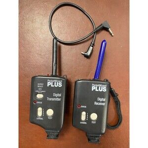 Pocket Wizard Plus Digital 1 Transmitter and 1 Receiver    Gently Used.  TESTED